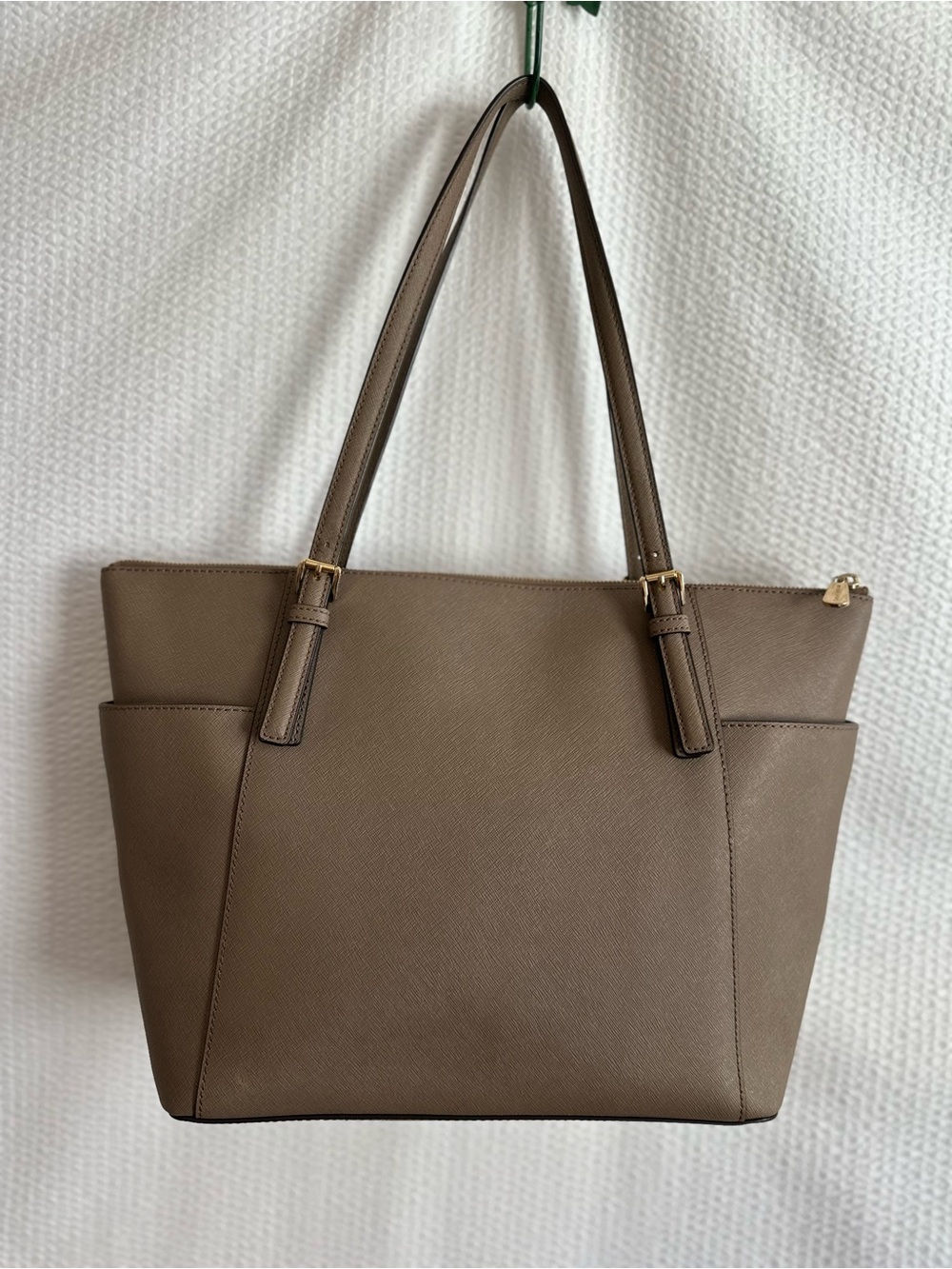 Michael Kors Jet Set Travel Large Taupe Saffiano Leather Tote Bag Gold Hardware - Picture 2 of 15